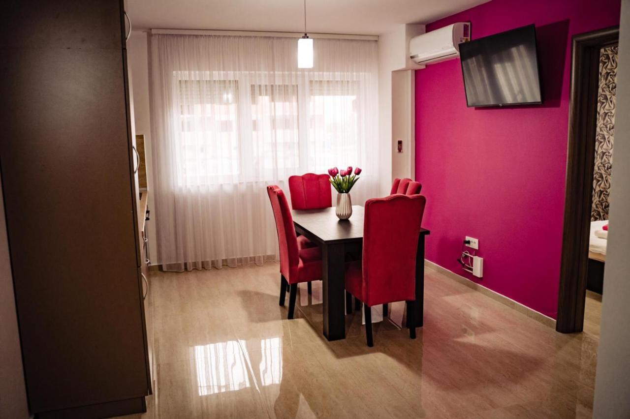 Apartment Gabriela'S Home オラデア エクステリア 写真